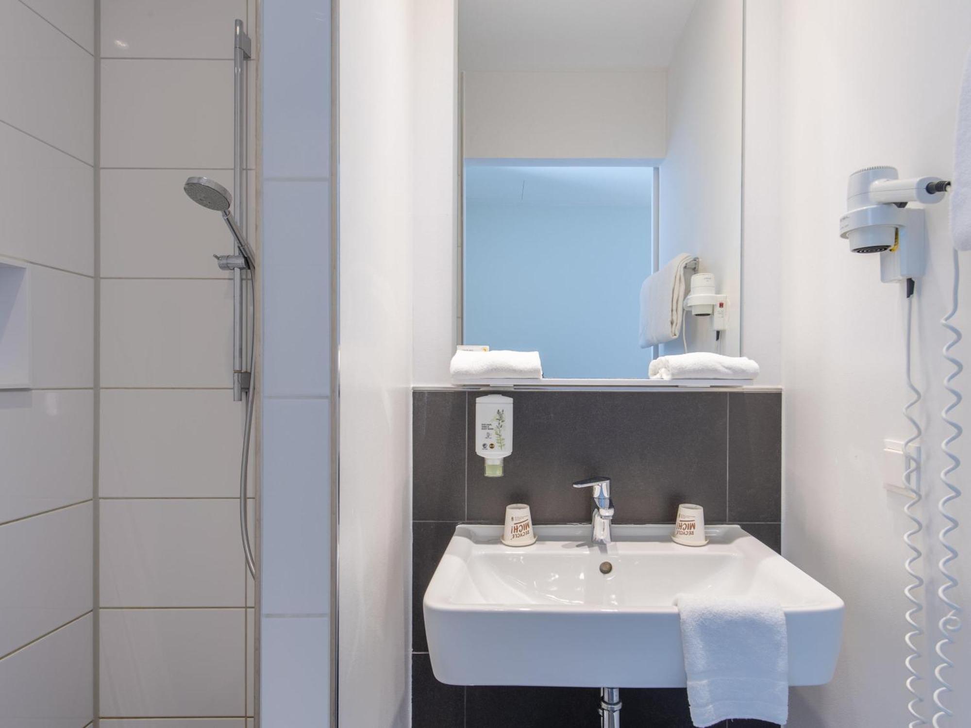B&B Hotel Muenchen-Trudering מראה חיצוני תמונה