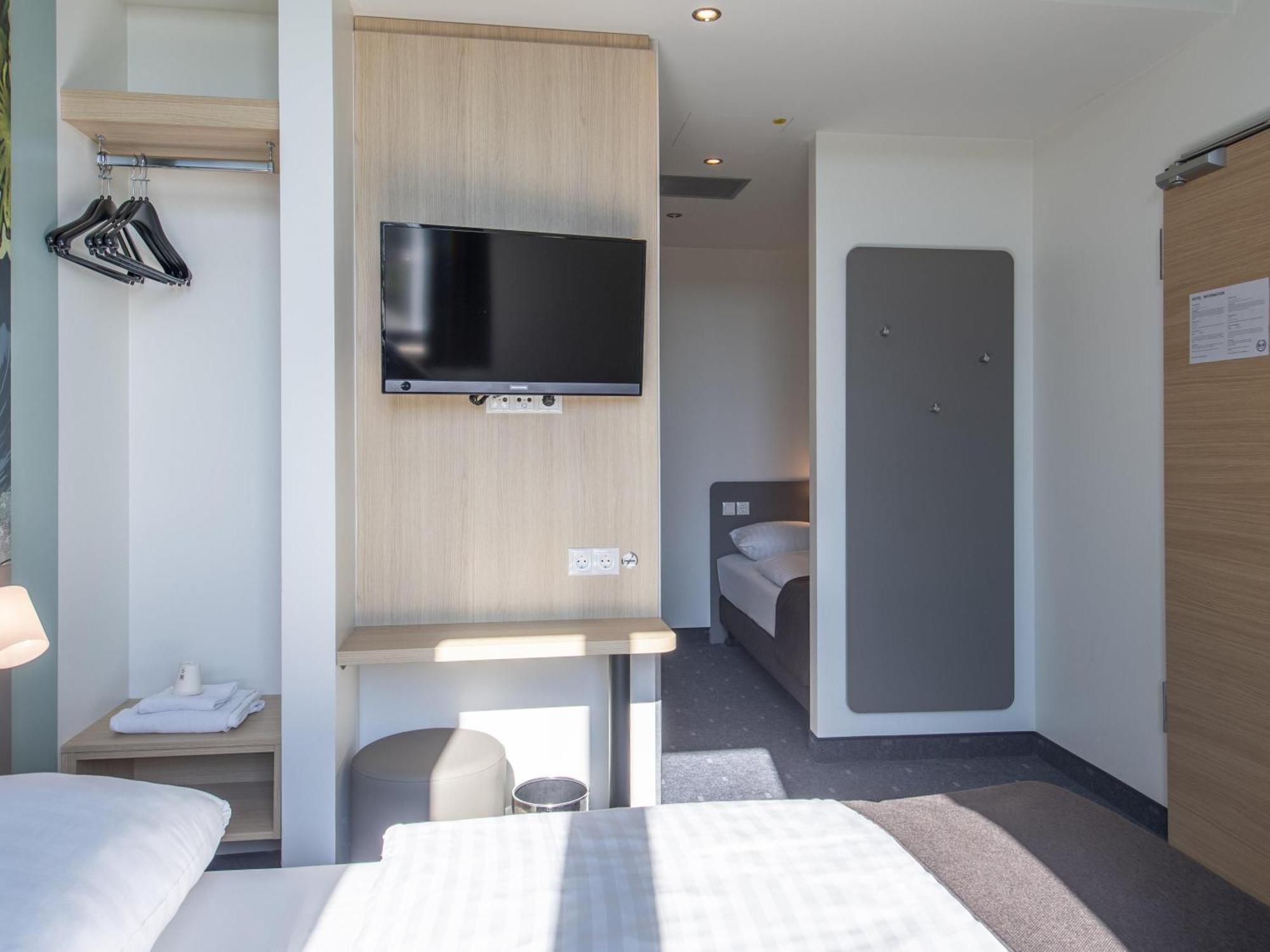 B&B Hotel Muenchen-Trudering מראה חיצוני תמונה