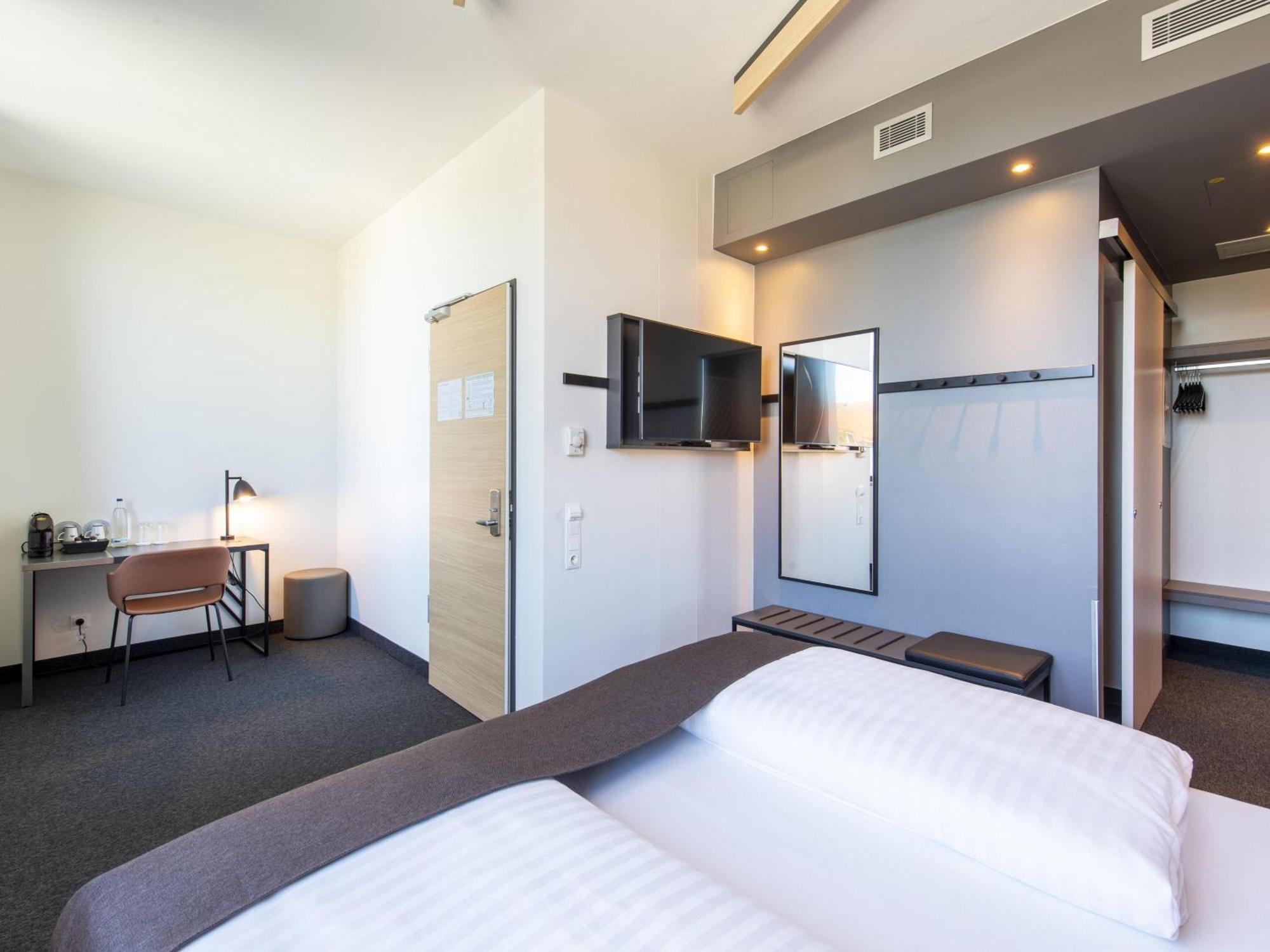 B&B Hotel Muenchen-Trudering מראה חיצוני תמונה